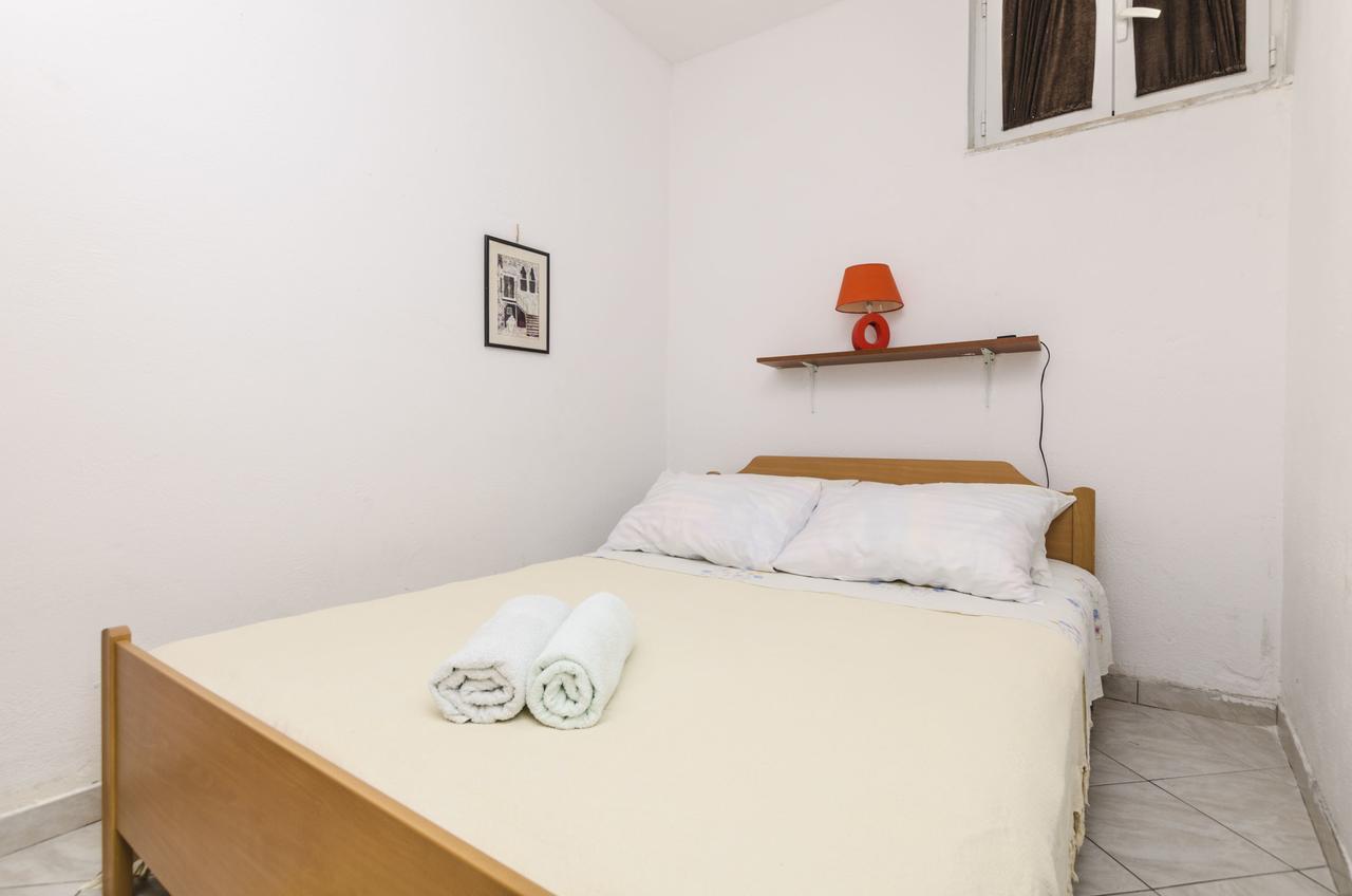 Apartments Helena Ivan Dolac Bagian luar foto